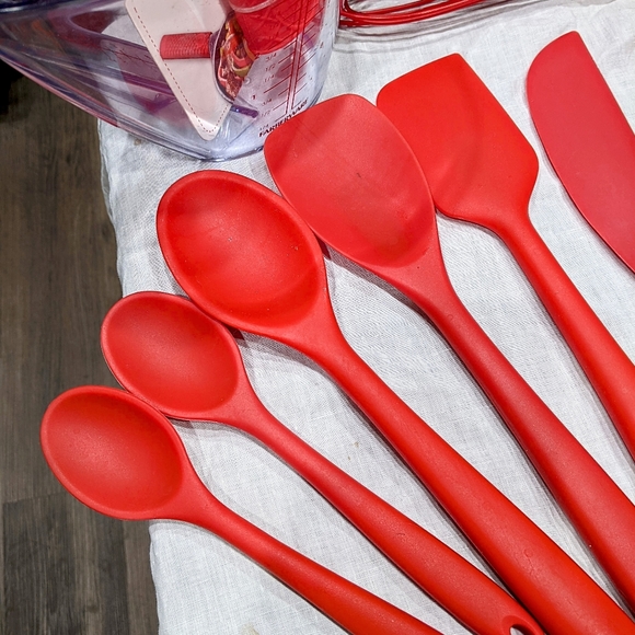 Kitchen, Utensils, Faberware, Bundle, Red, Matching Set, Towels, Cooking, - Picture 2 of 6